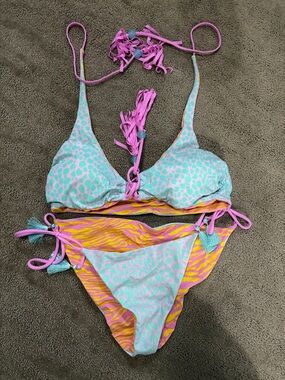 Victoria’s Secret rare reversible bikini